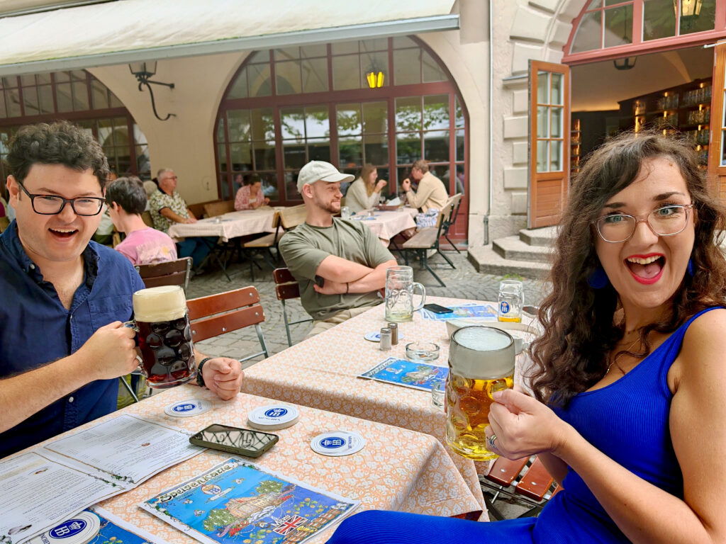 Georgina and Richard look happy in Hofbräuhaus